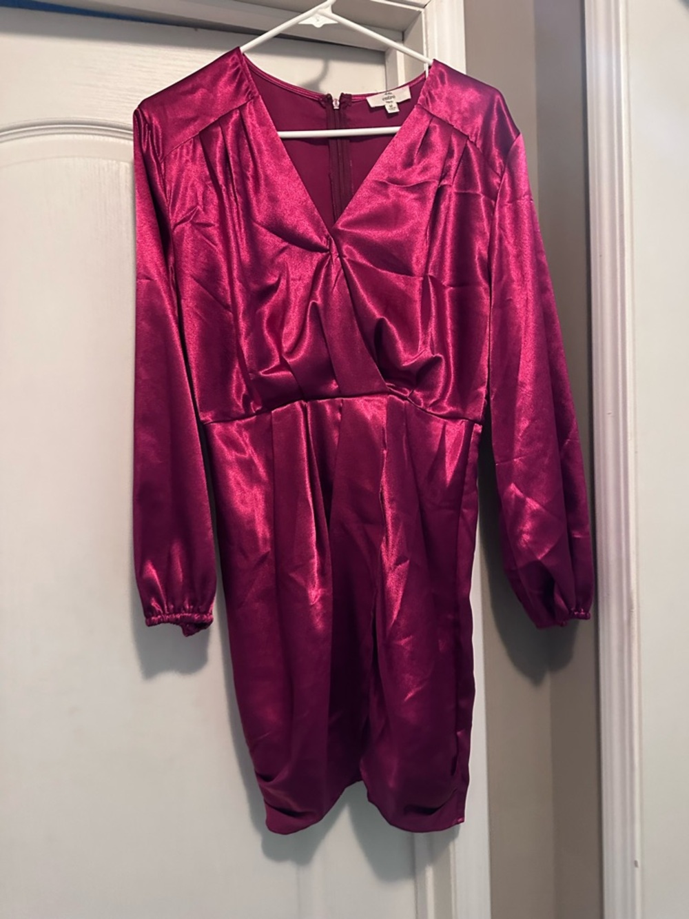 Women's Long Sleeve Satin Dress - Magenta